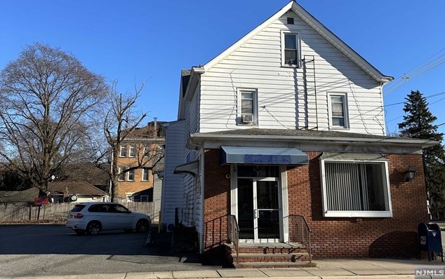 636 Ringwood Ave #3, Midvale, NJ 07465