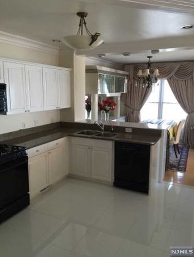 210 The Promenade, Edgewater, NJ 07020