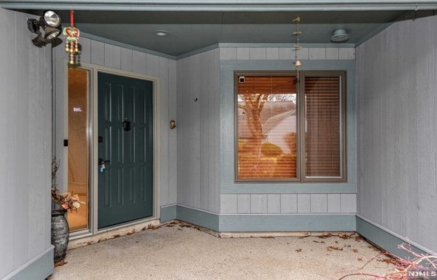 65 Northgate Rd, Westwood, NJ 07676
