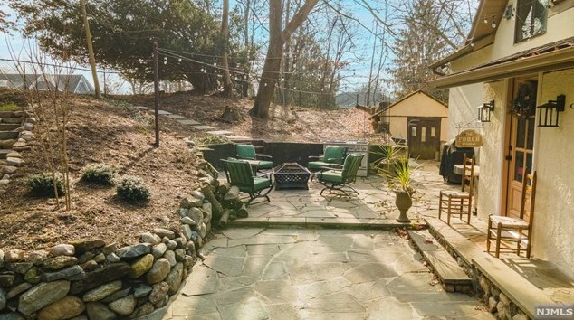 50 Jacquelin Ave, Ho Ho Kus NJ  exterior