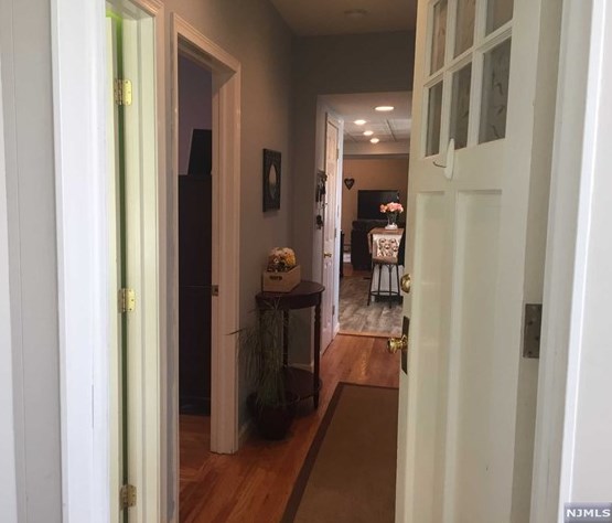 75 Hill St, Bogota, NJ 07603