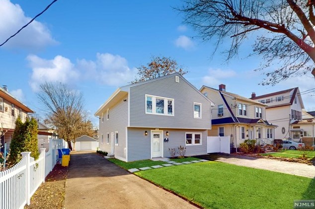 93 Park Ave #2, Englewood, NJ 07631
