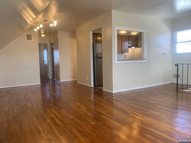 71 Country Village Rd #2, Jersey City, NJ 07305