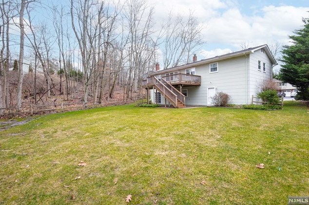 14 Jan Ct, Montvale, NJ 07645