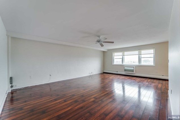 6010 Blvd E #85, West New York, NJ 07093