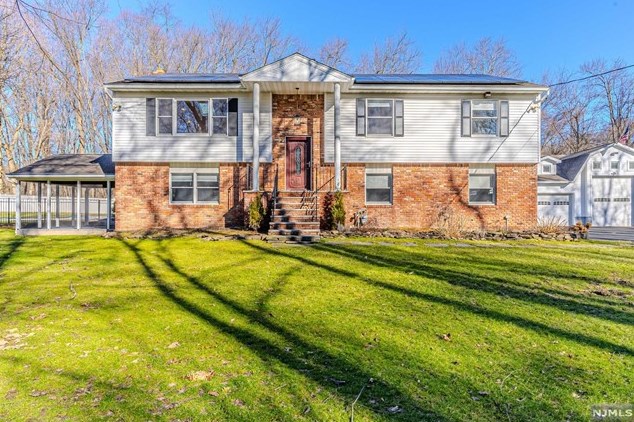 156 Woodcliff Ave, Westwood, NJ 07677