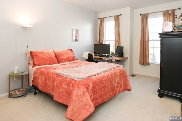 1515 Hamilton St, Belleville NJ 07109-5346 exterior