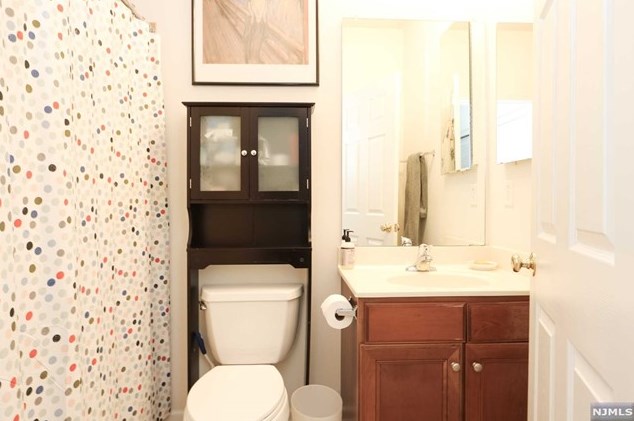 1515 Hamilton St, Belleville NJ 07109-5346 exterior