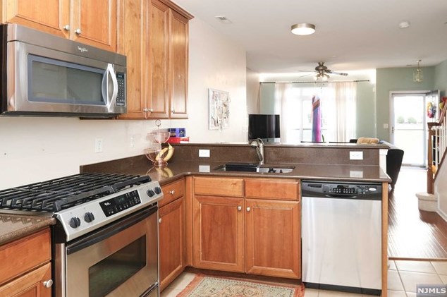 1515 Hamilton St, Belleville NJ 07109-5346 exterior