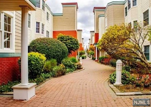 238 The Promenade #238, Edgewater, NJ 07020