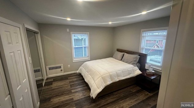 15 77th St, North Bergen, NJ 07047