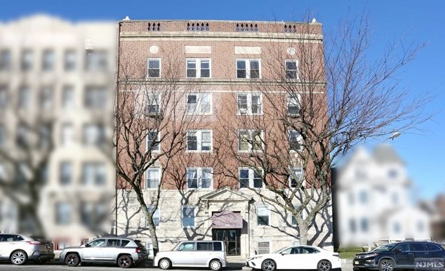 851 Blvd E, Union City, NJ 07086