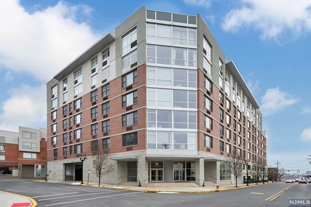 305 Palisade Ave #514, Cliffside Park, NJ 07010