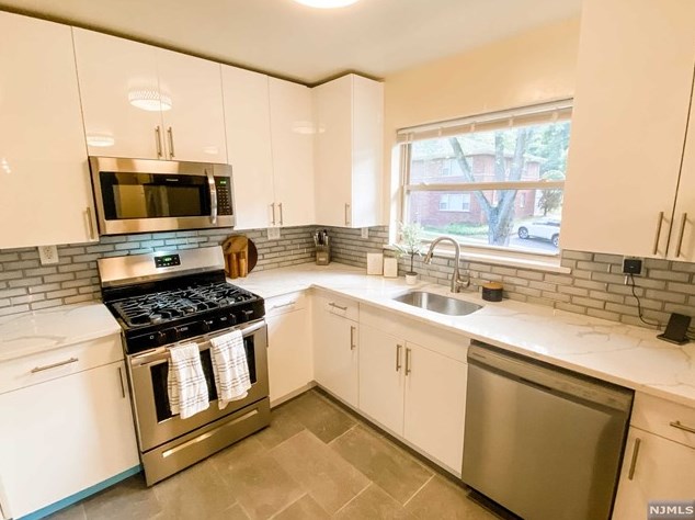 316 Oak St #c, Ridgewood, NJ 07450