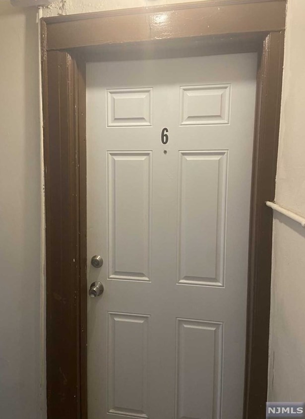 520-522 E 24th St, Paterson, NJ 07514