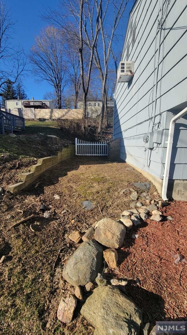 200 Tomahawk Trl, Sparta NJ  07871-2822 exterior