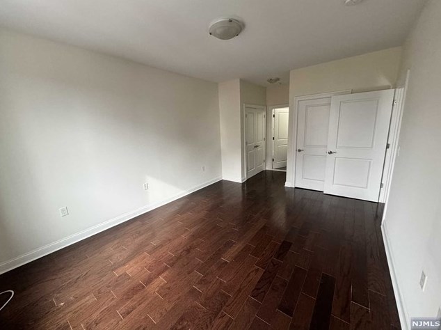 225 Walker St #401, Cliffside Park, NJ 07010
