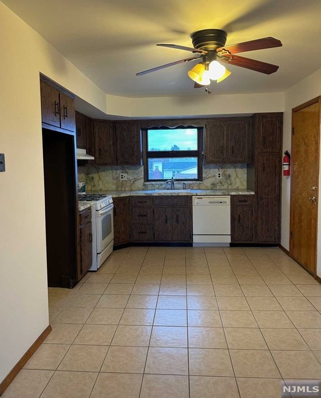 151 Prospect St #2nd Floor, Outwater, NJ 07026