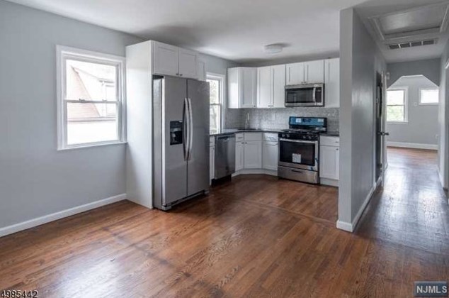 20 Arlington Ave, Clifton, NJ 07011