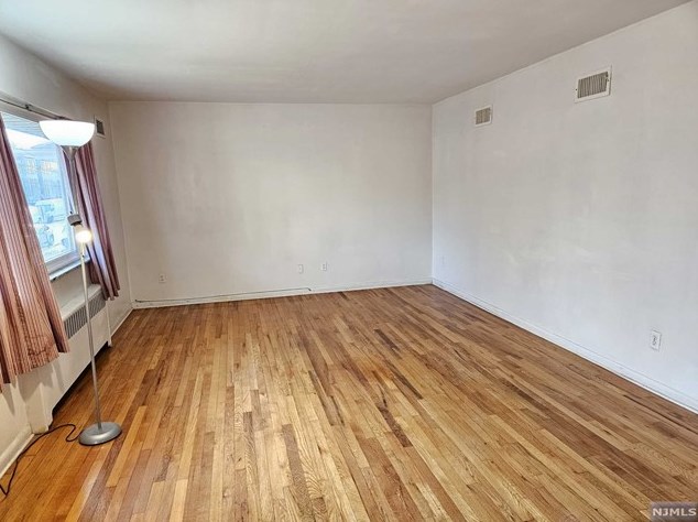 1243 16th St #1st Floor, West Fort Lee, NJ 07024