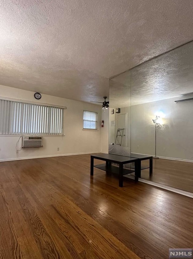 6405 Durham Ave Apt 3b, North Bergen, NJ