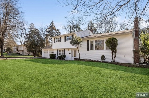148 Blanche Ave, Harrington Park, NJ 07640