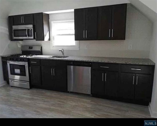 333 7th St #2, Saddle Brook, NJ 07663