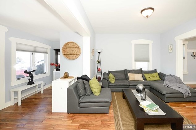 222 Page Ave, Lyndhurst, NJ 07071