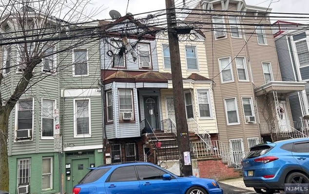 483 Mercer St, Jersey City, NJ 07306