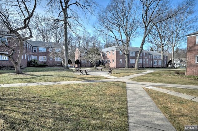 349 Bloomfield Ave #95, Verona, NJ 07044