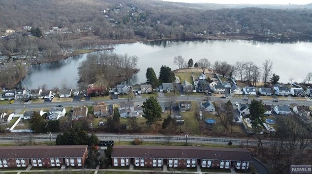 100 Pierson Miller Dr #d51, Pompton Falls, NJ 07442