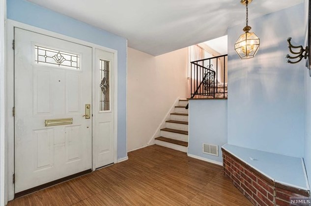 10 Spring Dr, Dumont, NJ 07628
