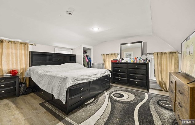 55 Beech St, East Orange NJ  07018-3003 exterior