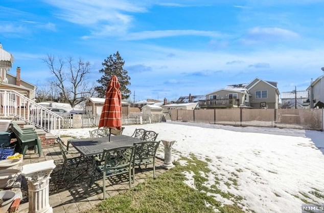 24 Ackerman Ave, Saddle Brook, NJ 07663