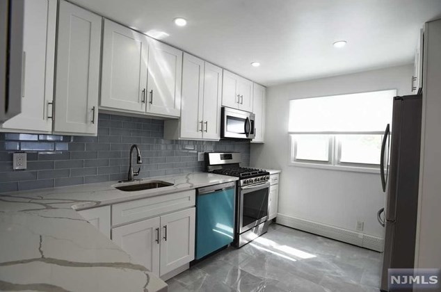400 Kaplan Ave, Hackensack, NJ 07601