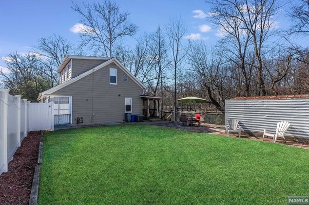 776 Mcbride Ave, West Paterson NJ  07424-2871 exterior