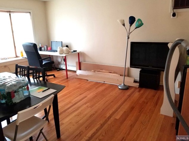 400 Oak St, Ridgefield, NJ 07657