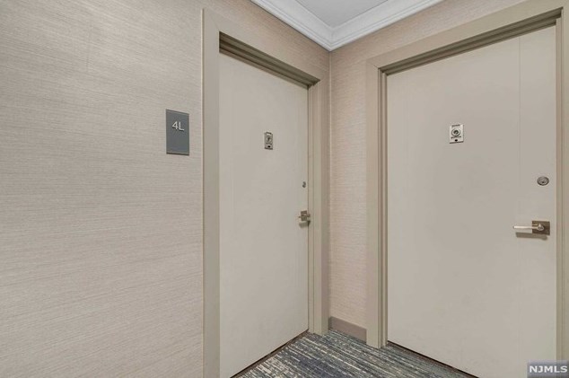 1203 River Rd #4l, Edgewater, NJ