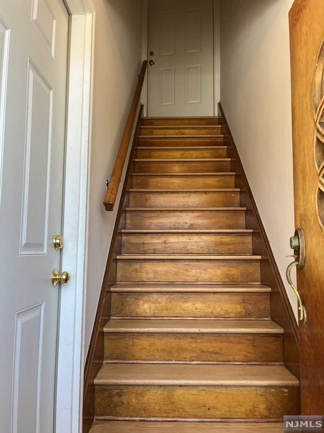 75 Penobscot St #2, Clifton, NJ 07013