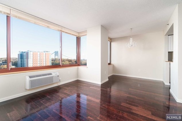 100 Old Palisade Rd #2011, West Fort Lee, NJ 07024