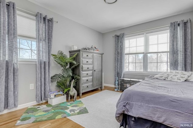 41 Prospect St, Waldwick NJ  07463-1606 exterior