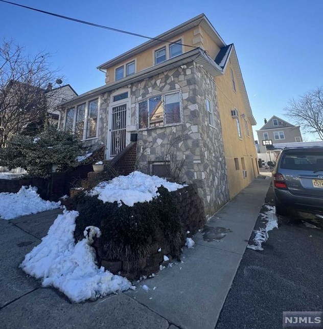 12-14 Hoxey St, Paterson, NJ 07501