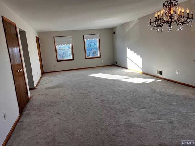 84 Renaissance Dr, Clifton, NJ 07013