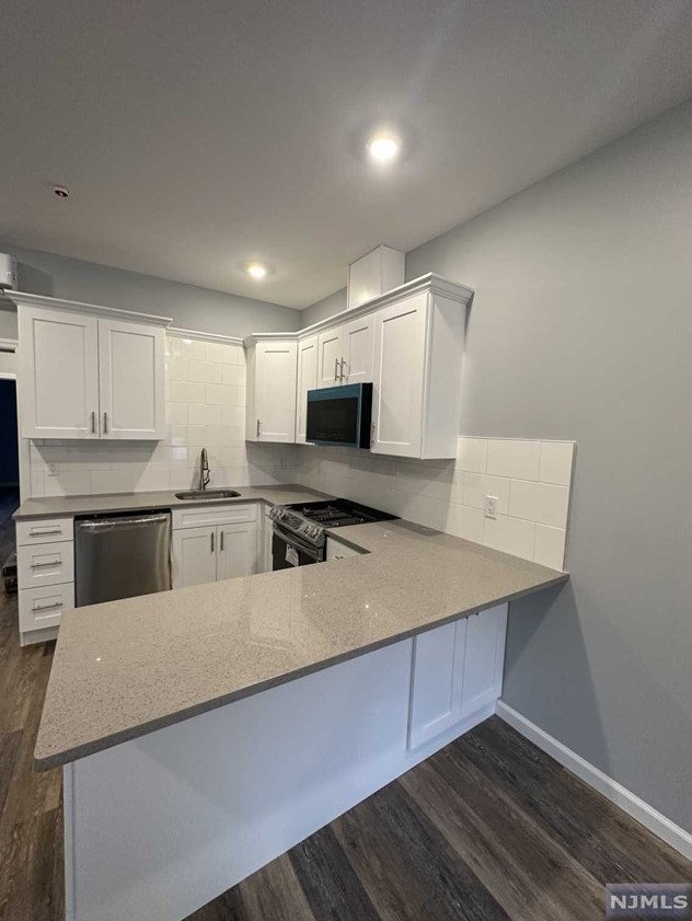 245-249 Teaneck Rd #6, Ridgefield Park, NJ 07660