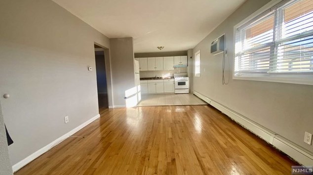 299 Main St #4, Lodi, NJ 07644