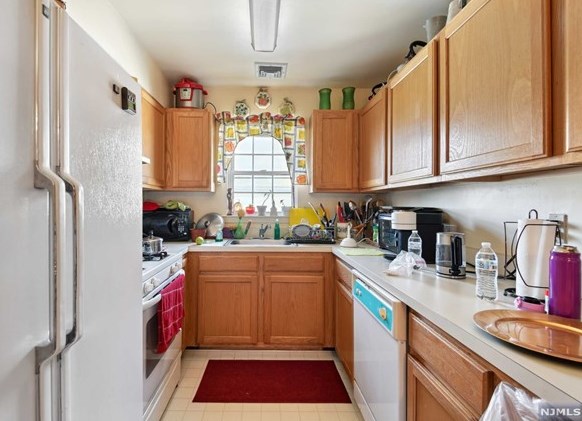 574 15th Ave, Newark NJ  07103-1678 exterior