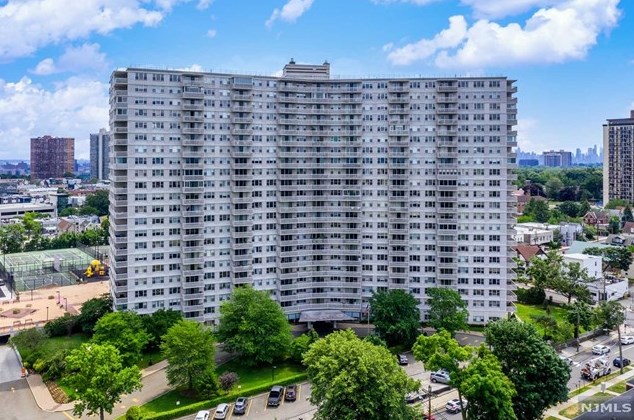 2000 Linwood Ave #18d, West Fort Lee, NJ 07024