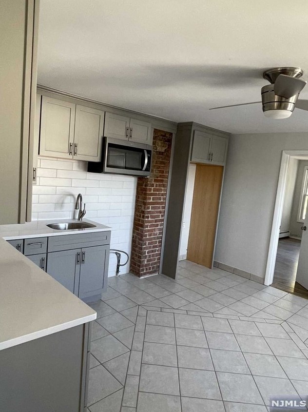 34 Spencer Pl, Outwater NJ  07026-1916 exterior