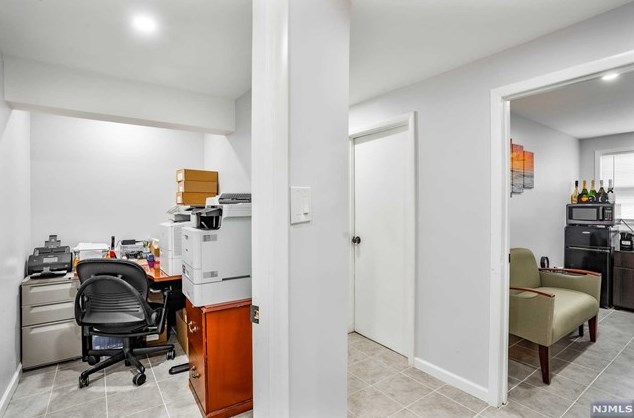 1 Brookside Ave, Elmwood Park NJ  07407-1950 exterior