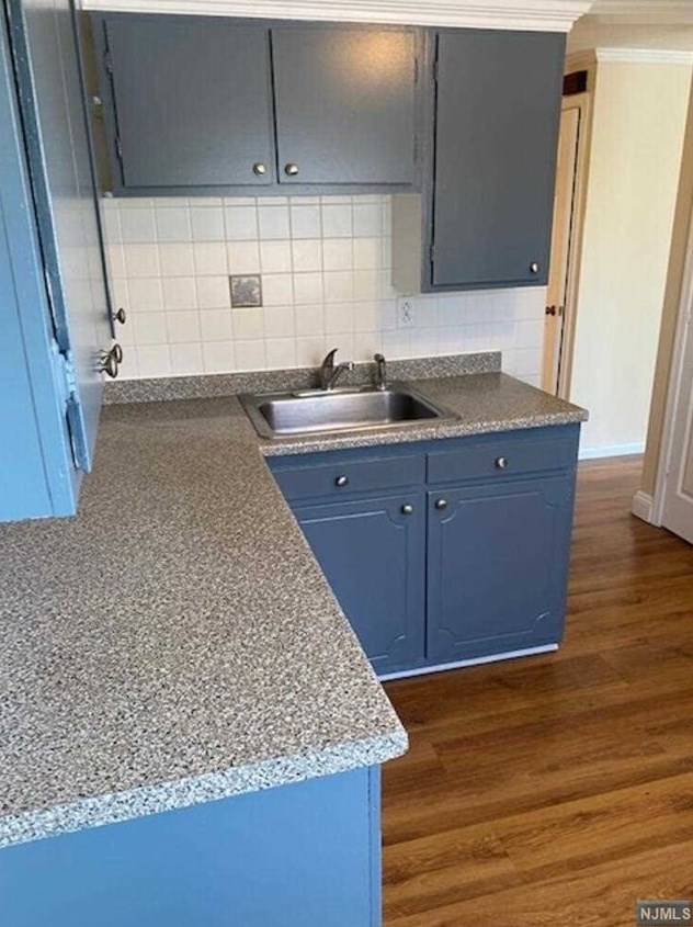 21 Bergen Ave, Bergenfield NJ 07621-2308 exterior